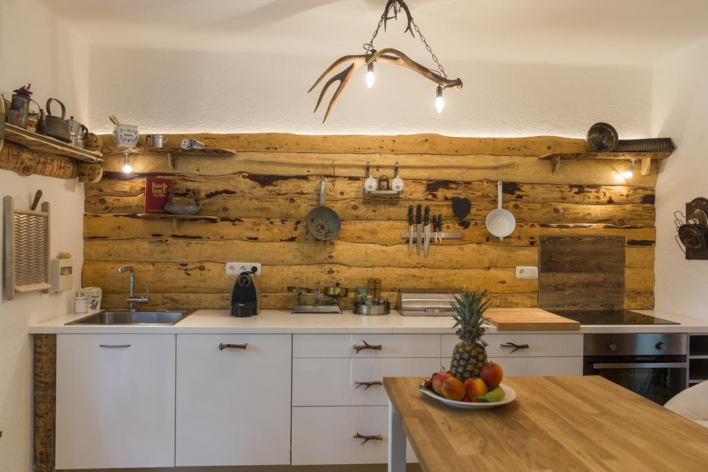 Forest Chalet, 15 Min To Salzburg Olt Town, And Most Beautiful Lakes, Secluded Location, 1,000 Sqm Garden, Mountainview, Panorama Sauna, Bath Whirlpool, Bbq&Bikes&Sunbeds For Free, Up To 10 P Golling an der Salzach Habitación foto